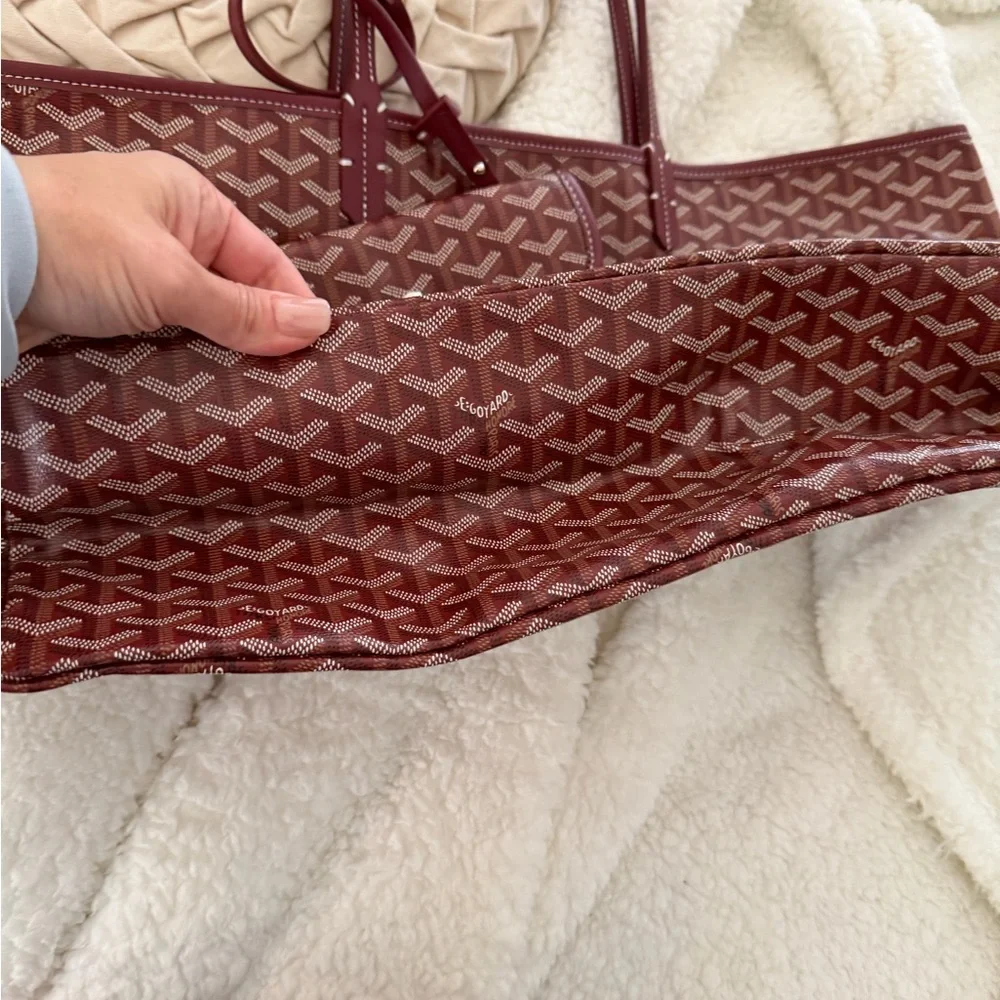 St. Louis GM Inspired Burgundy Tote Bag - Picture 4 of 9